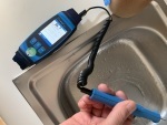 Wasserproben und Analyse